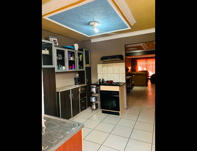 3 BEDROOM FREEHOLD TO LET IN VLAKFONTEIN